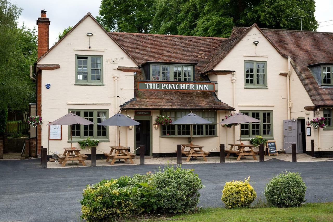 The Poacher Inn Hook (Hampshire) Exterior foto
