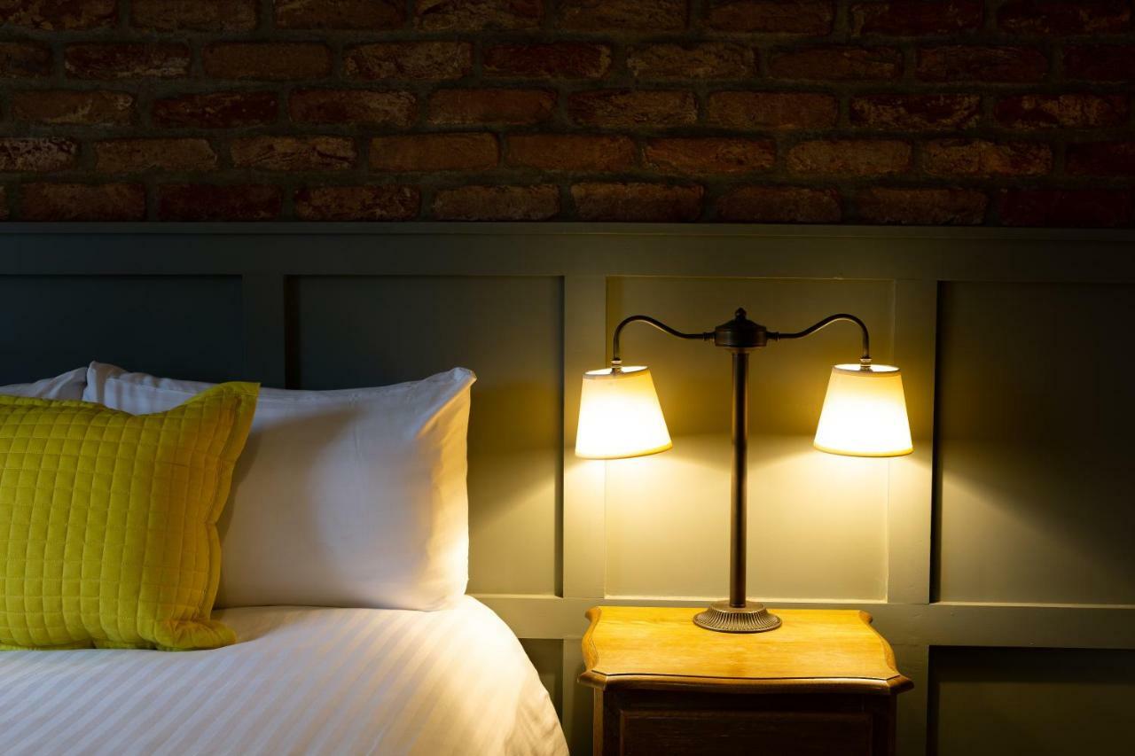 The Poacher Inn Hook (Hampshire) Quarto foto